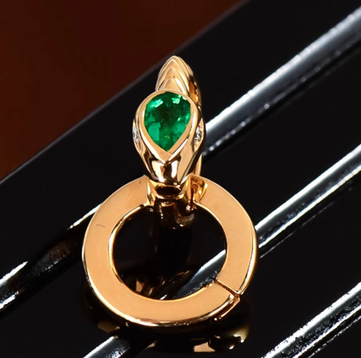 K18YG エメラルド バチカン パーツ 繋ぎ クリッカー コネクター 18K ペンダントパーツ クラスプ YG ダイヤモンド ダイヤ ロック付き マルチバチカン