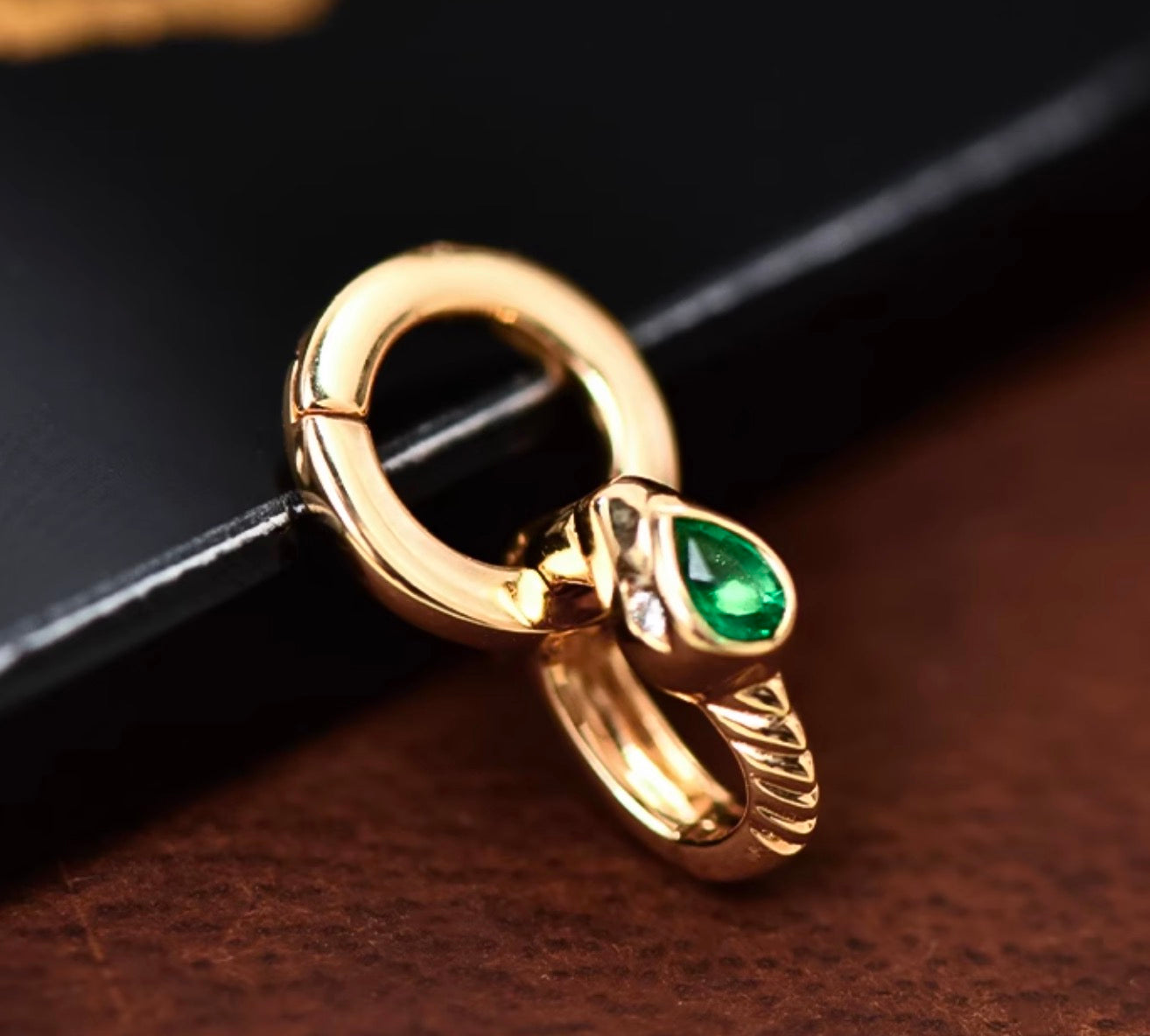 K18YG エメラルド バチカン パーツ 繋ぎ クリッカー コネクター 18K ペンダントパーツ クラスプ YG ダイヤモンド ダイヤ ロック付き マルチバチカン