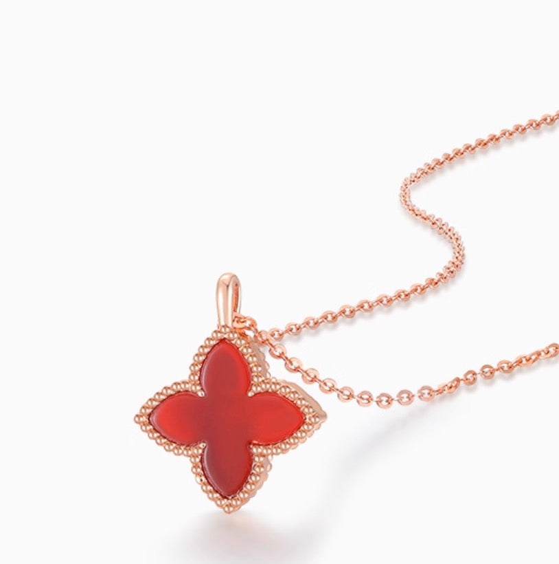 K18PG ペンダントトップ レッドカーネリアン 18K PG ピンクゴールド クローバー 四ツ葉 花 ネックレス チャーム ペンダント カーネリアン