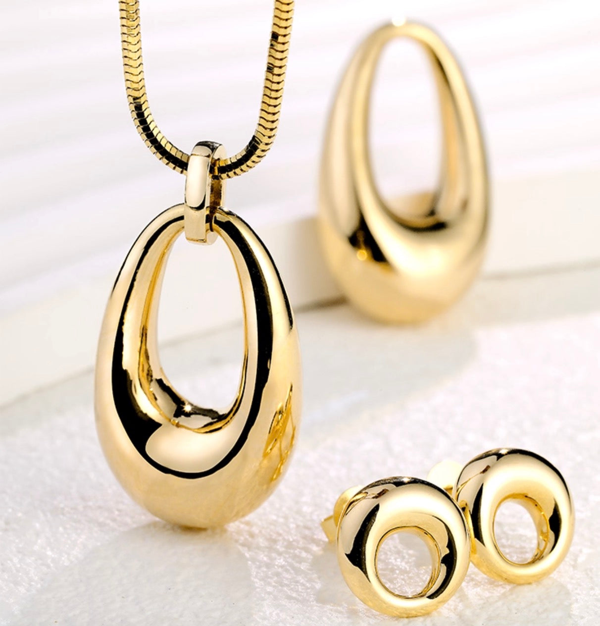 K18YG ドロップピアス 2way オーバル ラウンド チャーム ペンダントトップ ぷっくり 大ぶり 大きめ 18K イエローゴールド 卵型 丸い