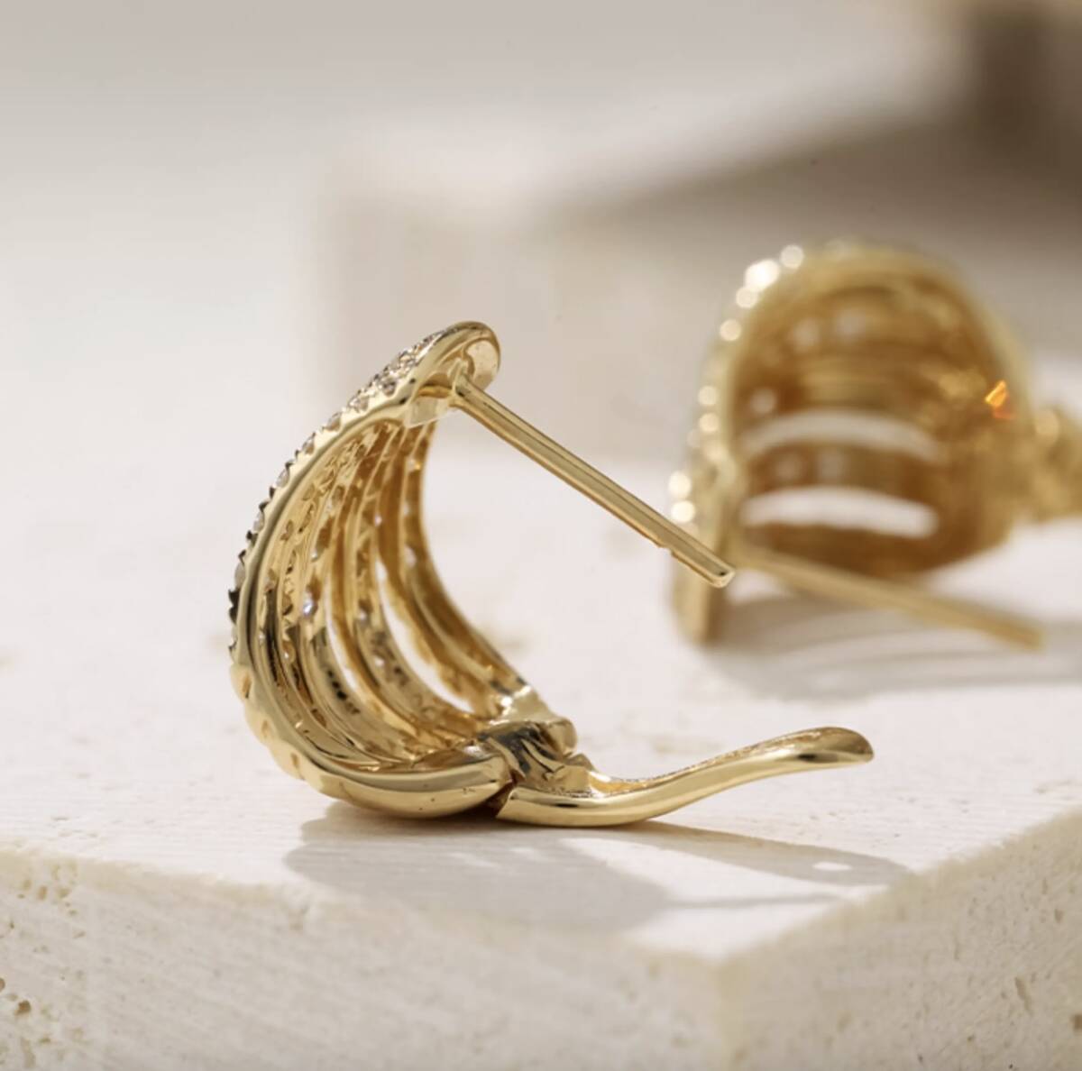 K18YG WG PG ピアス ダイヤモンド リングピアス フープピアス 扇型 シェル ストライプ ダイヤ イエローゴールド YG 18K ぷっくり ティアドロップ ハイエンド