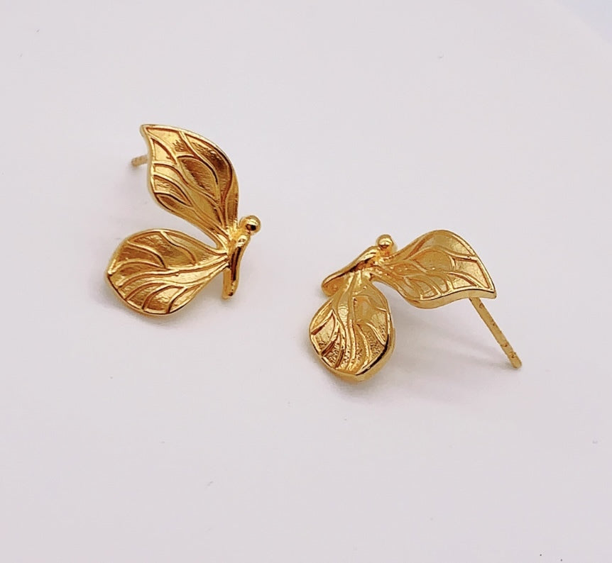 K18YG イエローゴールド 18K ピアス スタッドピアス ちょうちょ 蝶 花びら *チャームが付けられます。