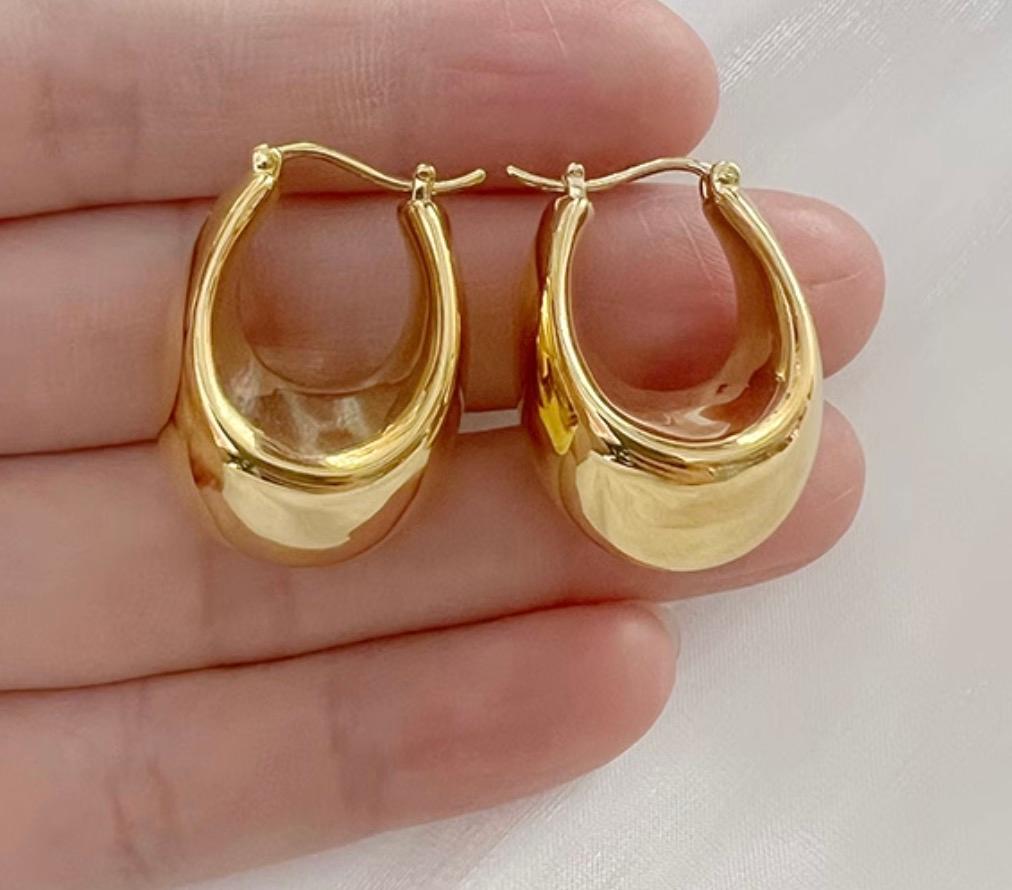K18YG 中空ピアス ピアス フープピアス オーバル 大ぶり ボリューム 大 リングピアス 18K 大ぶり ボリューム ぷっくり 大きめ YG