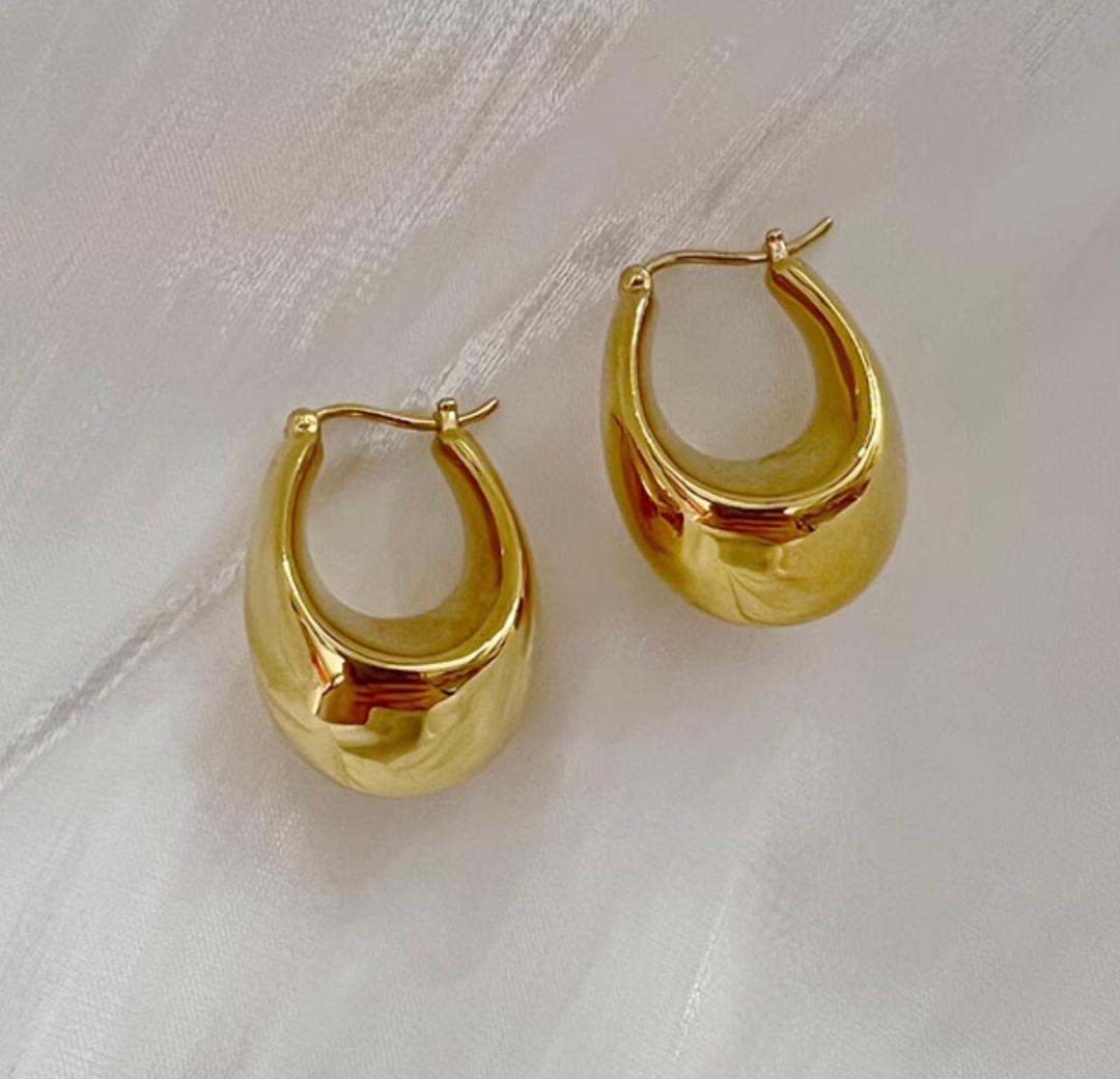 K18YG 中空ピアス ピアス フープピアス オーバル 大ぶり ボリューム 大 リングピアス 18K 大ぶり ボリューム ぷっくり 大きめ YG
