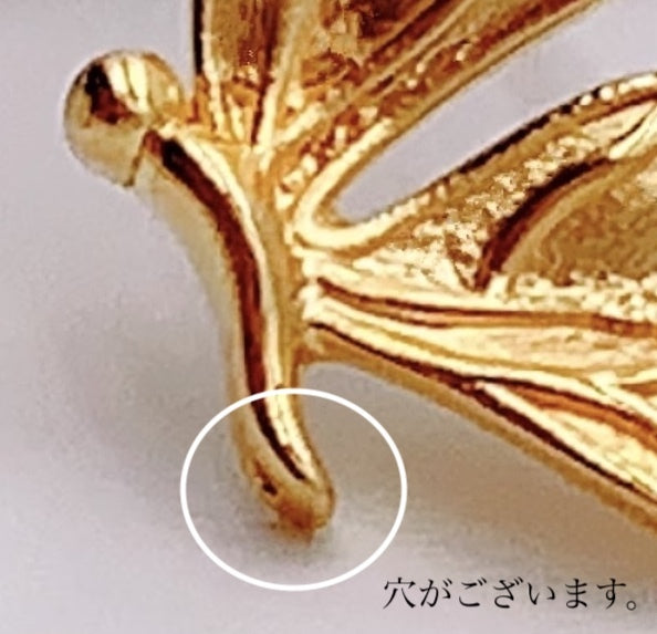 K18YG イエローゴールド 18K ピアス スタッドピアス ちょうちょ 蝶 花びら ＊チャームが付けられます。